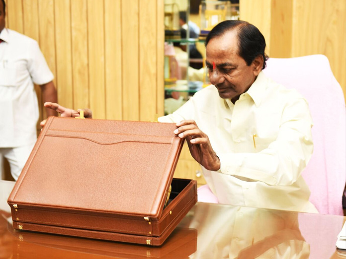 KCR to tweak fiscal policy for Golden Telangana