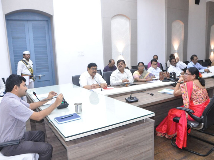 JC A Mallikarjuna reviews poll arrangements in Kakinada