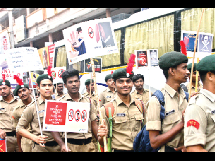 Rally held to create awareness on cancer in Vijayawada