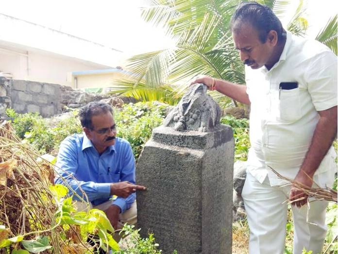 12th century inscription pillar cries for attention