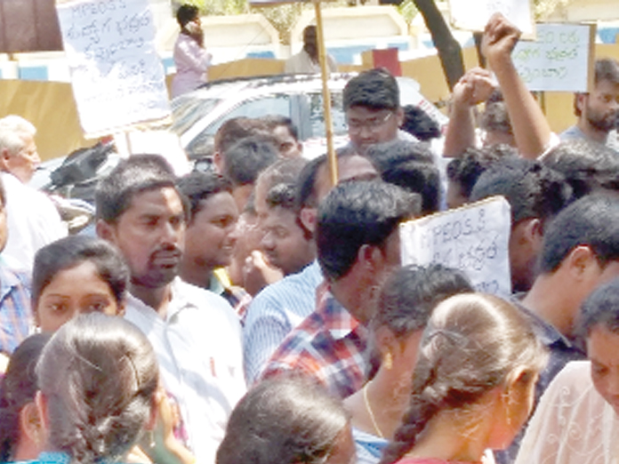 MPEOs stage protest in Guntur