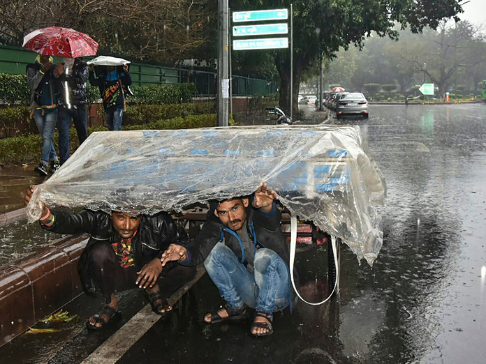 Hailstorm leaves Delhites aghast