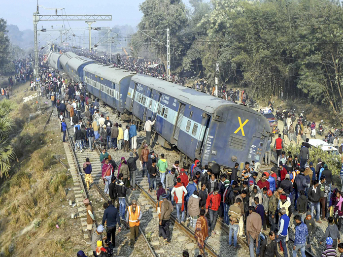6 killed in Bihar train tragedy
