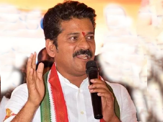 Revanth asks EC to stop KCR cabinet expansion