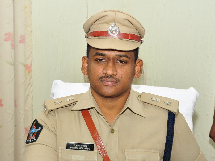 Don’t give bribe for police jobs: SP Bhusarapu Satya Yesubabu