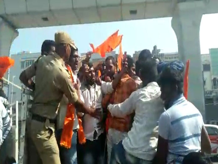 Hindu outfit members held for protest