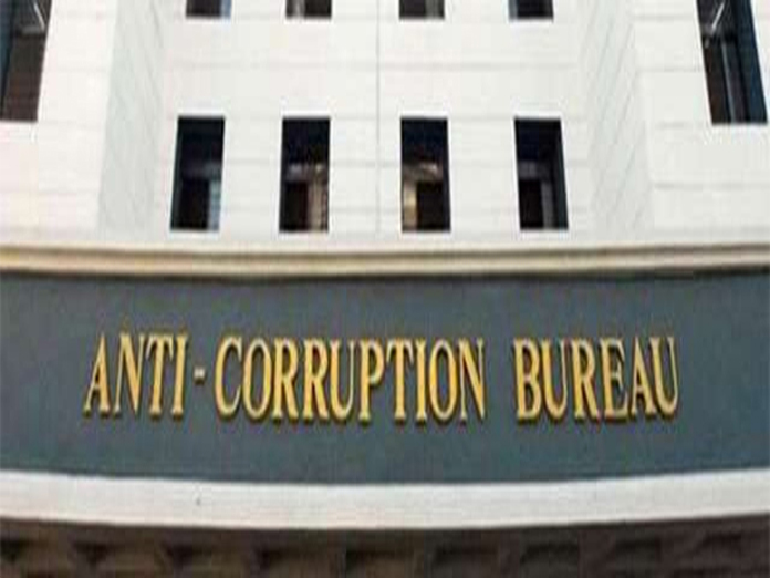 Irrigation AE caught while taking 2 lakh bribe