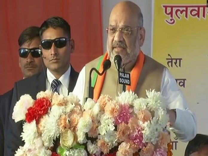 Rahul Gandhi should announce name of leader of grand alliance: Amit Shah