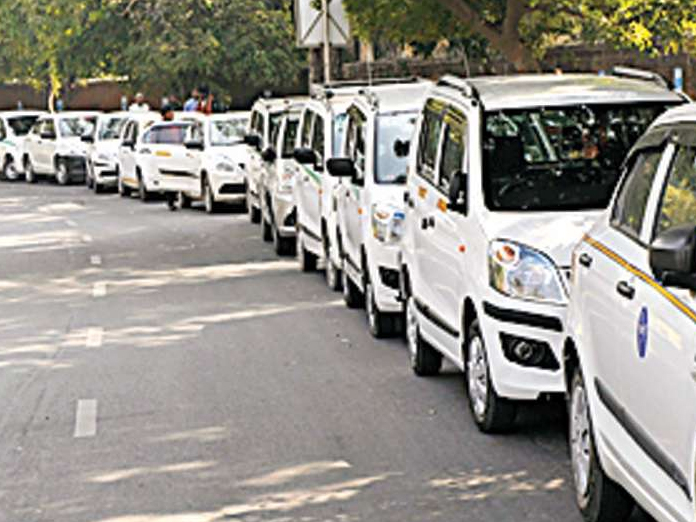 Hyderabad: Woman thrash, abuse cab driver after being hit by car