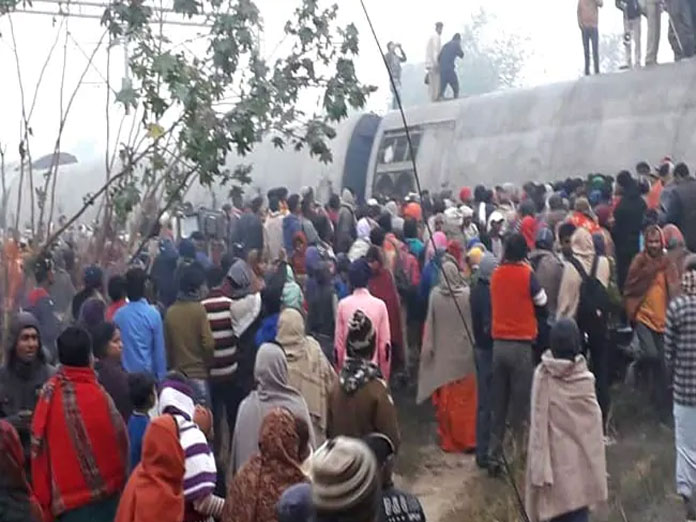 7 killed as 9 coaches of Seemanchal Express derail in Bihar