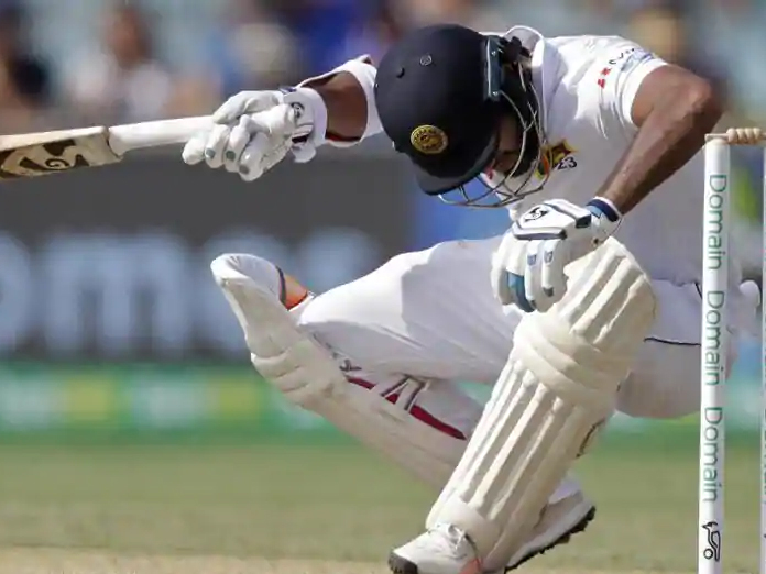 Australia vs Sri Lanka: Dimuth Karunaratne hit by bouncer and stretchered off