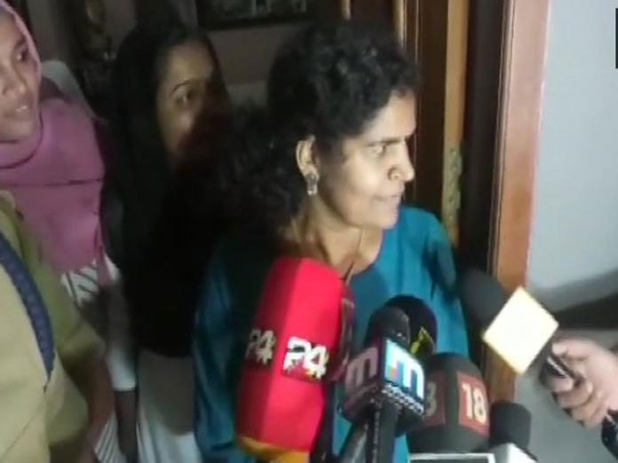 Thrown out by family for entering Sabarimala, Kanaka Durga returns home with court order