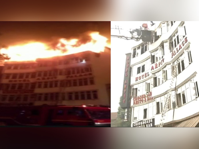 9 dead in Delhi hotel blaze