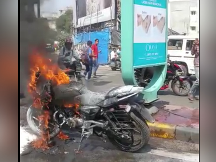 A bike caught fire in Himayatnagar