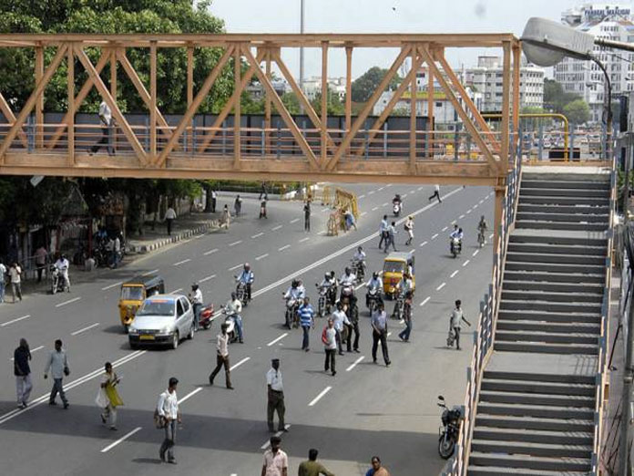 Foot over bridge inaugurated at Hoodi Railway Station, commuters appreciate efforts