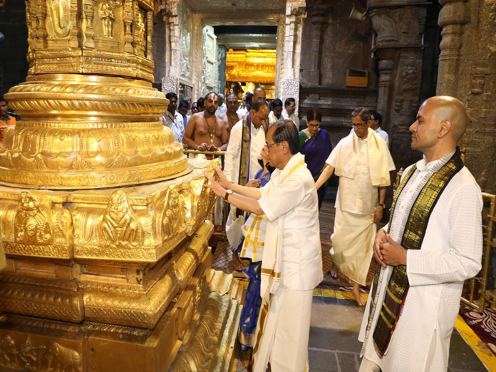 Chief Justice of India worships Lord Balaji