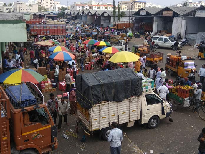 Vendors jostle for space at Kothapet fruit market
