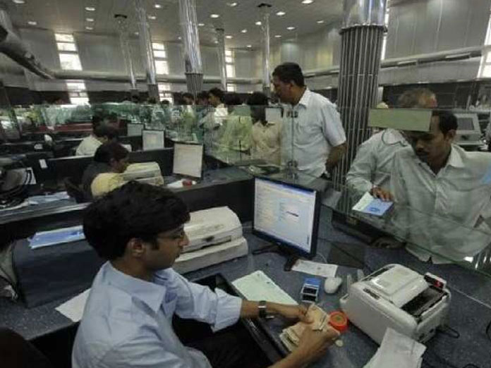MFIs loan book clips past 43 per cent to Rs 1.66 tln in Q3