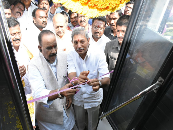 Free bus services launched in Vemulawada