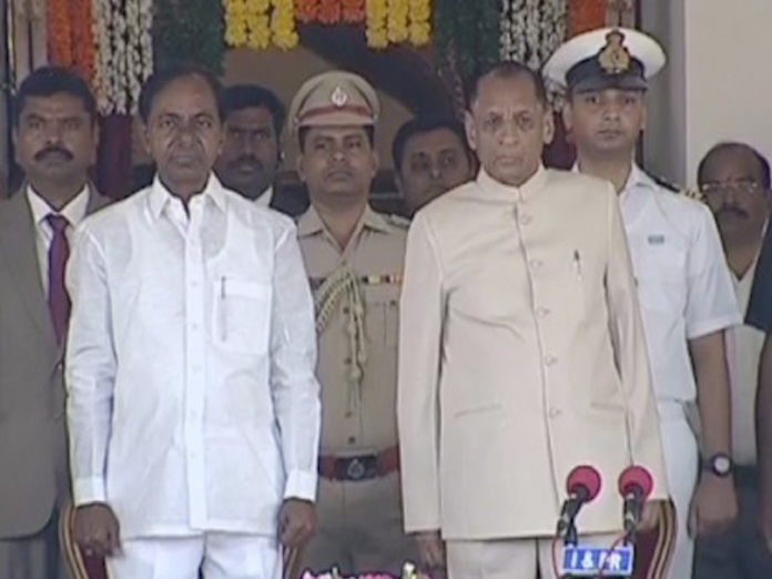 KCR & Telangana Ministers takes part in swearing in ceremony