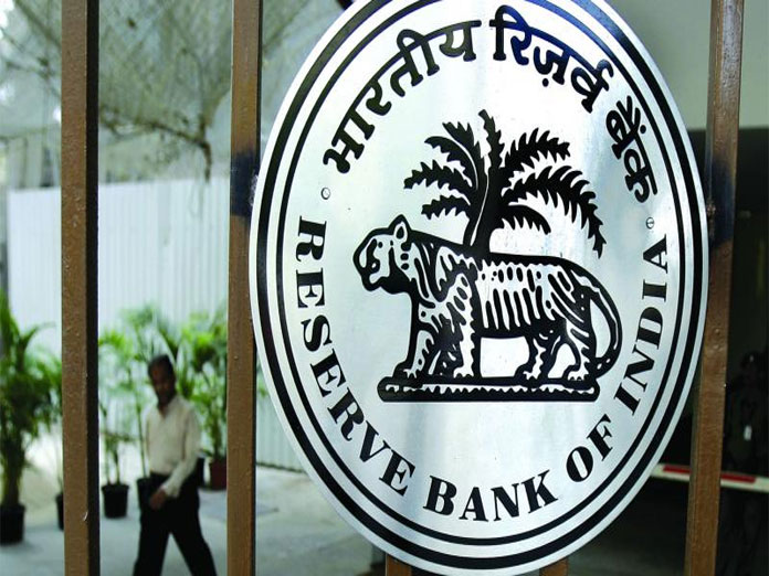 Single deposit of Rs 2 crore, more to qualify as bulk deposit, says RBI