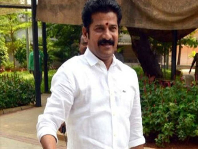 ED issues notices to Revanth Reddy in cash for vote case
