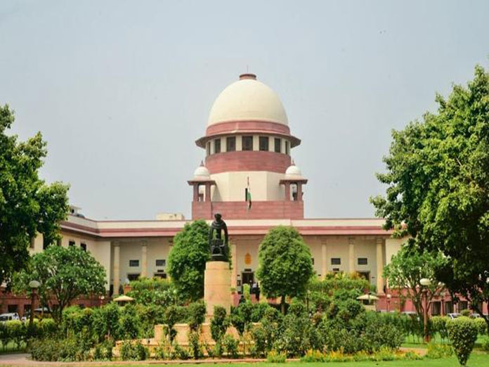 Kolkata top cop cant be arrested but must cooperate: Supreme Court
