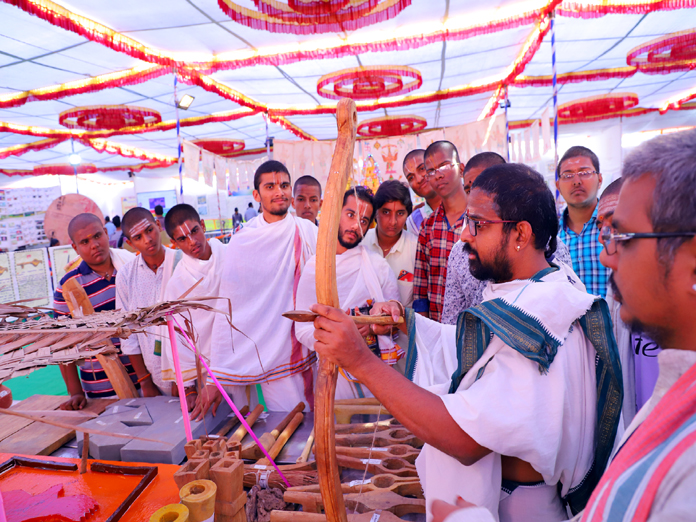 Sanskrit expo brings ancient culture live
