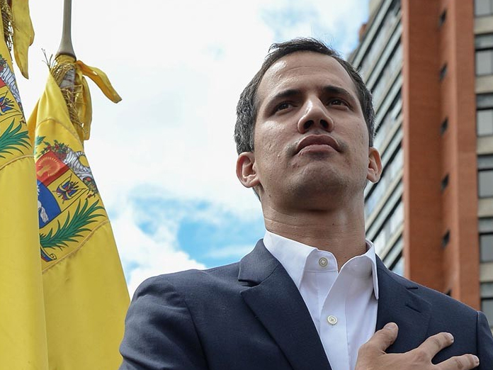 Trump warns Venezuela Military of losing everything if they dont back Juan Guaido