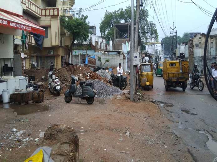 Road expansion grinds to a halt at Shalibanda