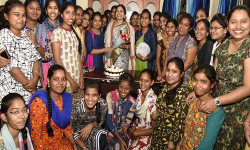 Mala Mahanadu extends greetings to women