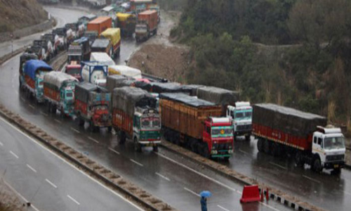 Jammu-Srinagar highway open for one-way traffic
