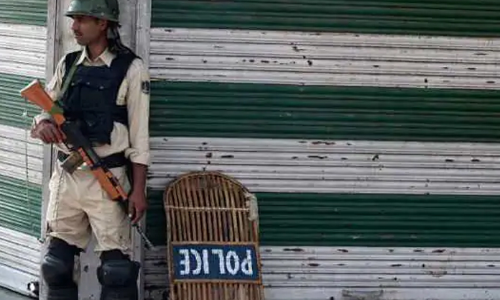 Policeman\s Gun Stolen From Home At Gunpoint In Jammu And Kashmir