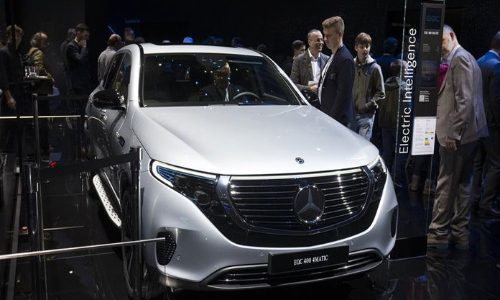 Electric cars dominate Geneva Motor Show