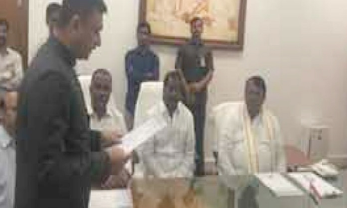 Akbaruddin Owaisi takes oath as Chandrayangutta MLA