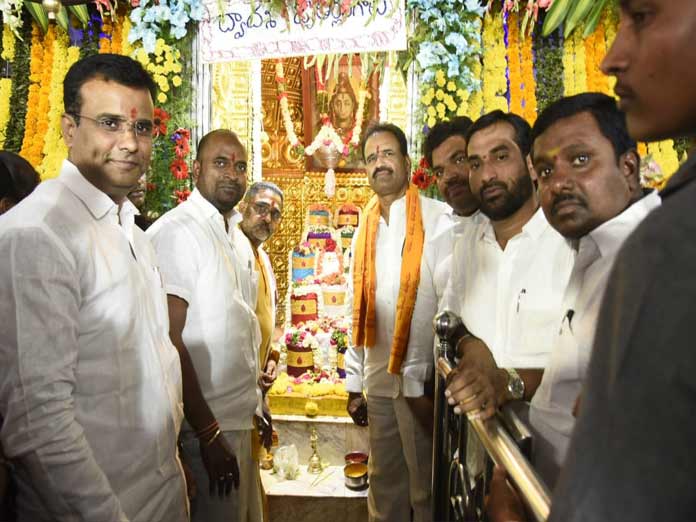 Minister, MLA take part in special pooja