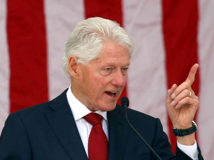 Bill Clinton has 2020 advice; few candidates are seeking it