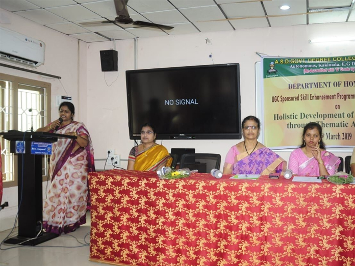 Skill enhancement training for pre-school teachers held in kakinada