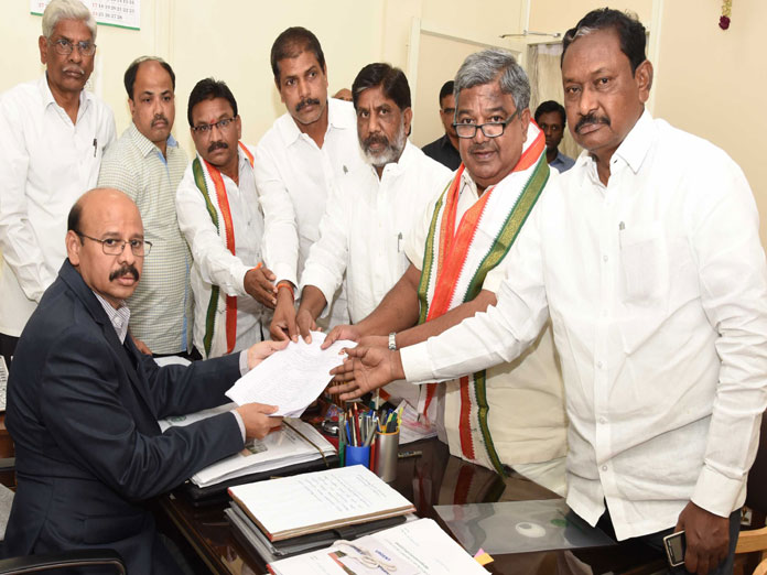 Gudur, Jeevan file papers for MLC polls