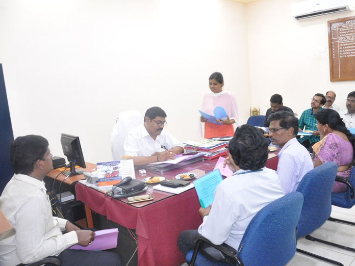 Joint Collector Ch Satti Babu inspects SSC exam centres