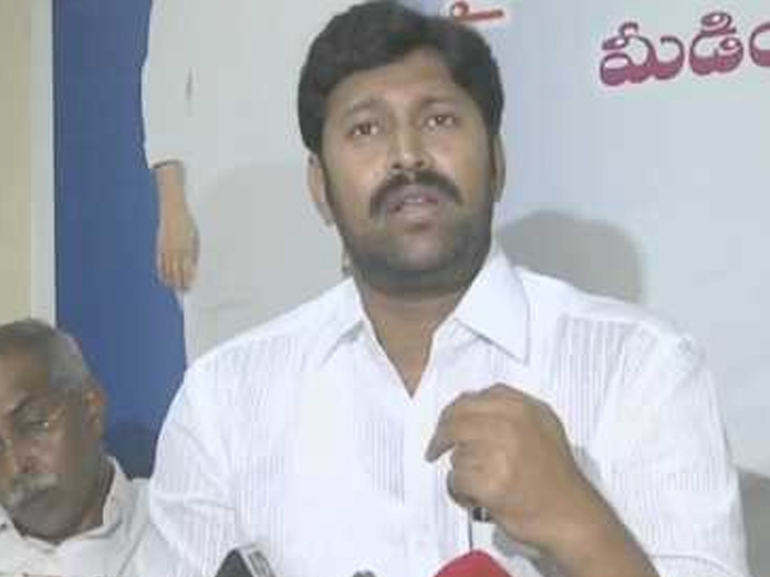 YSRCP former MP Avinash Reddy comments on his home arrest