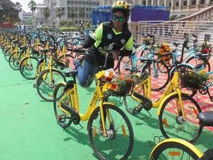 Kumaraswamy launches PBS system with 3,000 bicycles