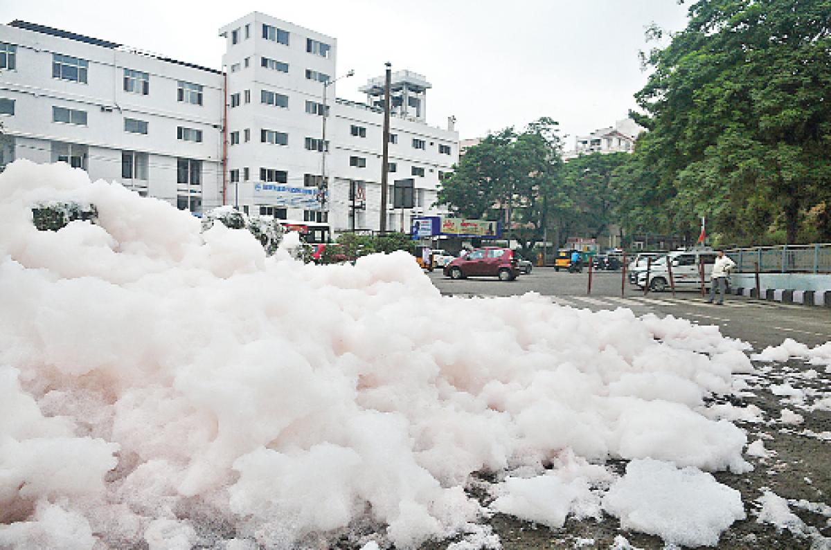 GHMC stares at filthy reality