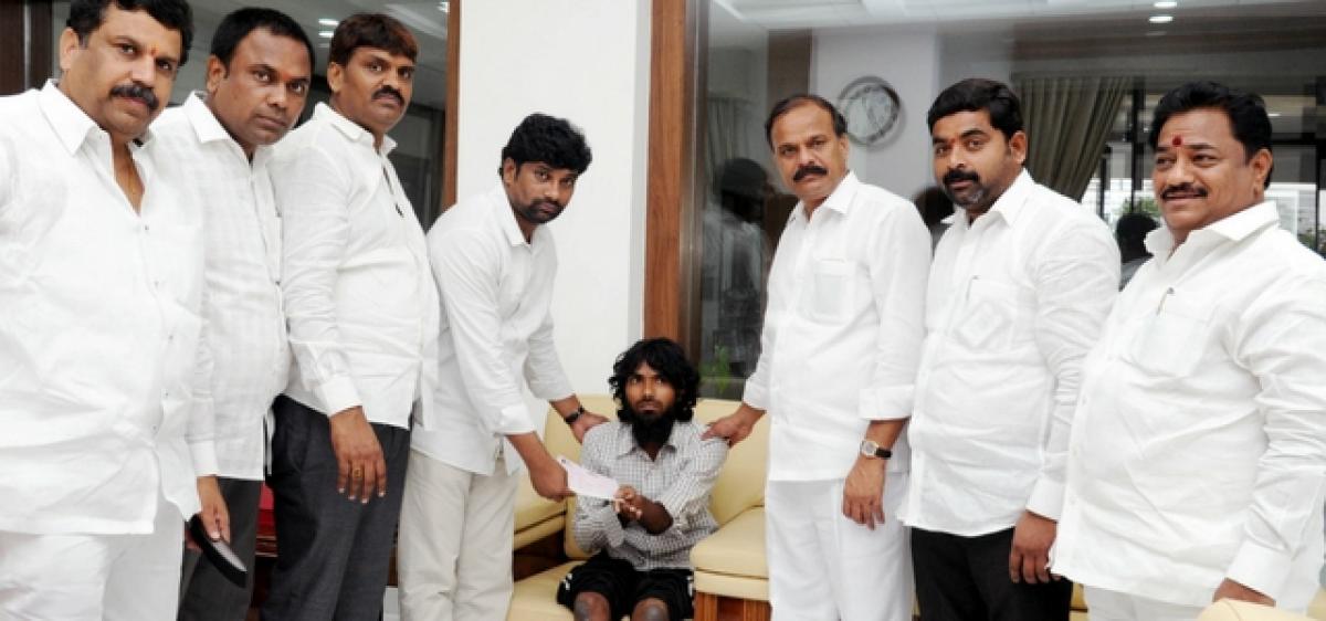 Telangana activist gets 10 lakh aid