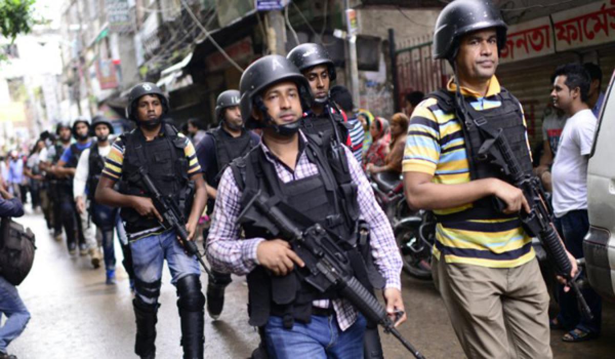 Raid by Bangladesh Police kills Mastermind of Dhaka cafe attack