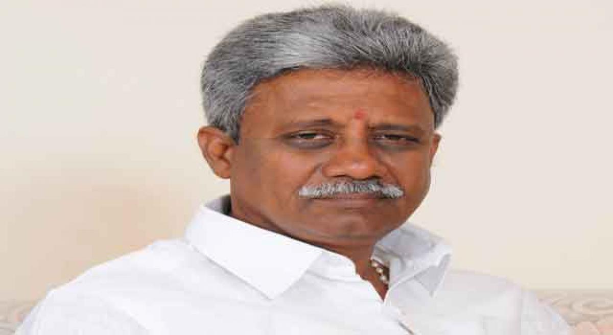 Manikyala Rao spars with TDP leader over protocol