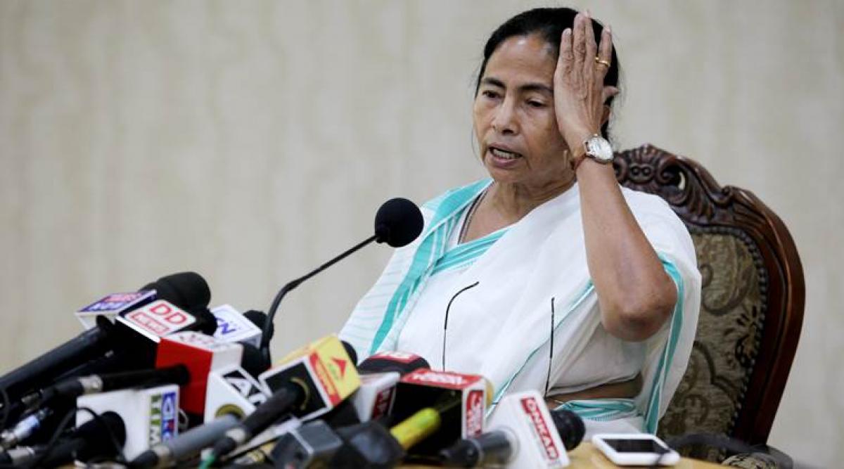 ‘Will be there,’ tweets Mamata on Lalu’s invite for Opposition meet