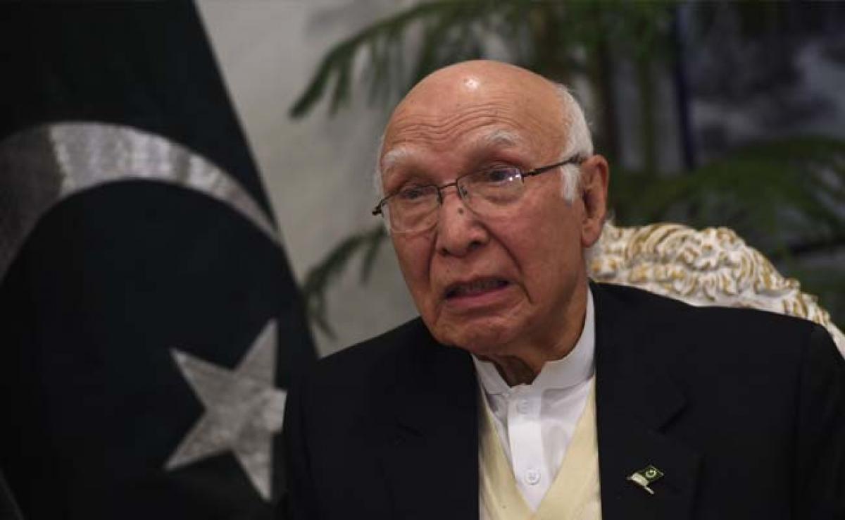 Sartaj Ajiz: Pakistan ready to meet India without preconditions