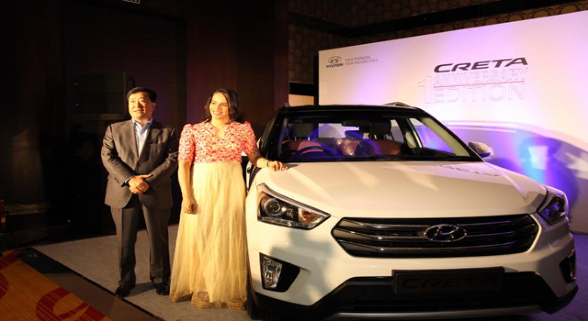 Hyundai gifts Creta to Saina Nehwal