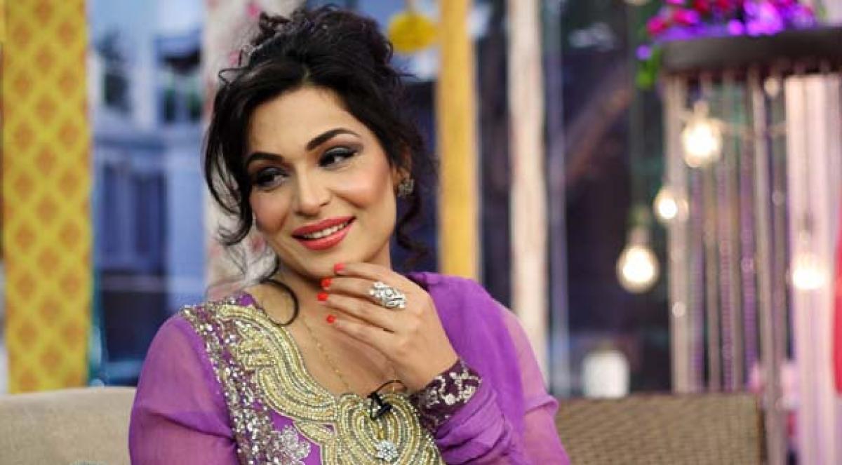 Pakistani Actress Meera Gets Arrest Warrant 8717